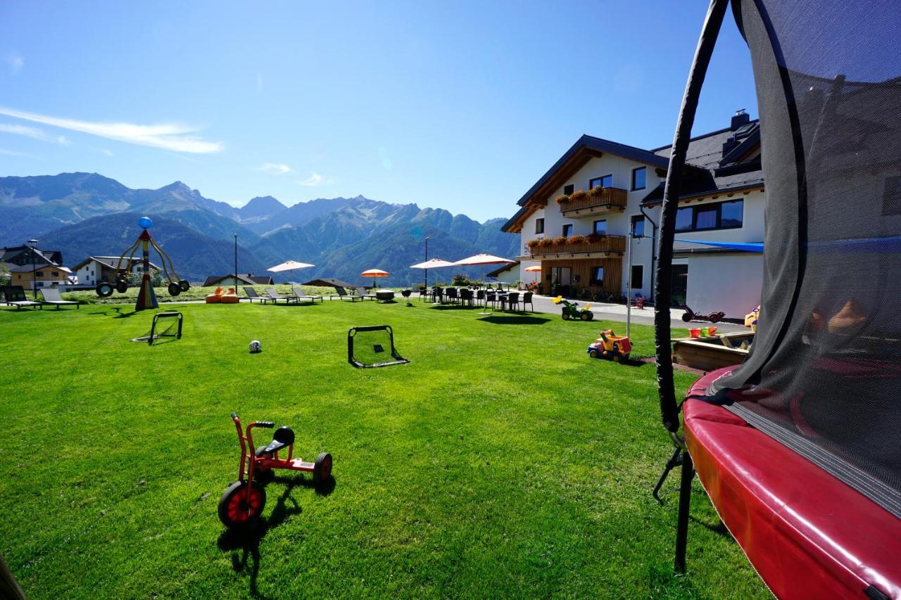 Apart-Hotel Alpinsonnenresidenz Fiss Exteriér fotografie